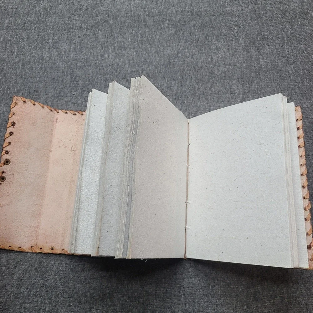 Handmade Embossed Leather Journal Notebook Diary with Clasp Closure‎